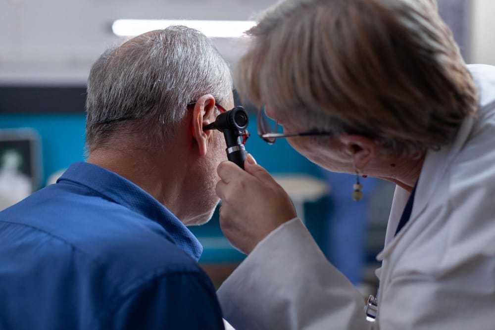 Microsuction ear wax removal